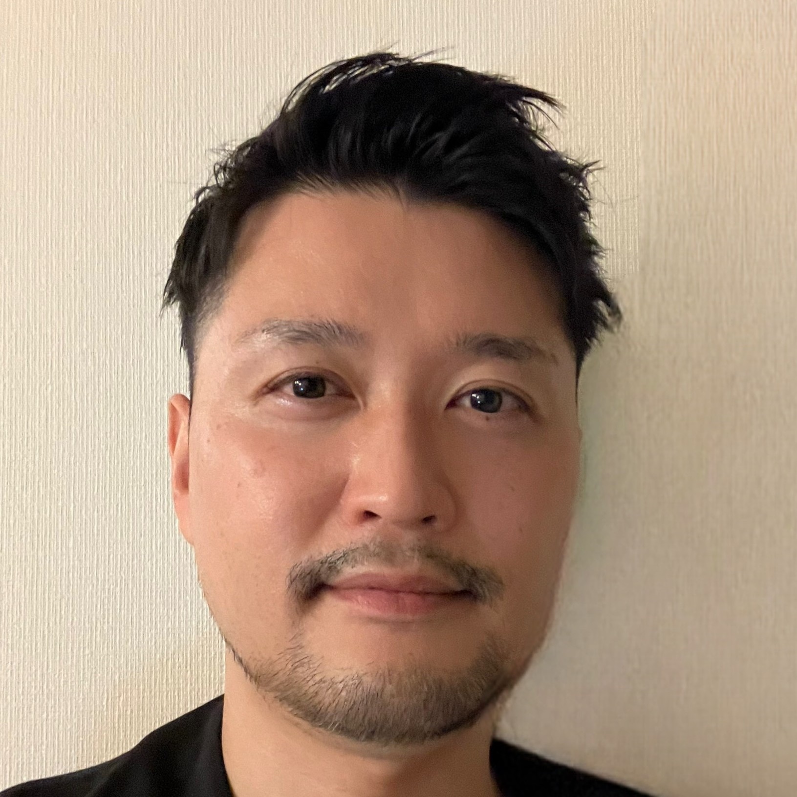 濱﨑 浩輝氏